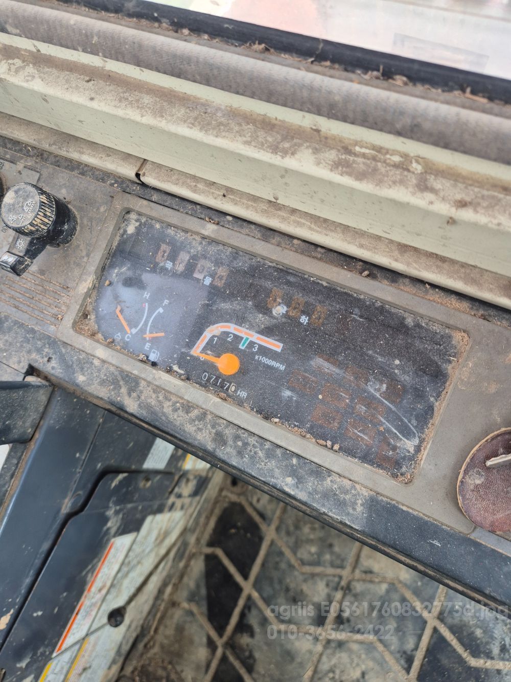 Daedong Combine Harvester DSM65 (4Rows) 뒤우측면