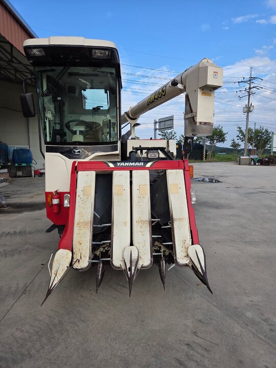 얀마 콤바인 AW465K-C (4조식) 앞좌측면