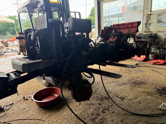 Daedong Tractor D4351 (43hp) 앞좌측면