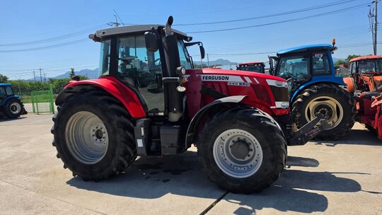 아세아 트랙터 MF7616 (165마력) 앞좌측면