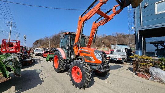 대동 트랙터 PX900 (90마력) 앞좌측면