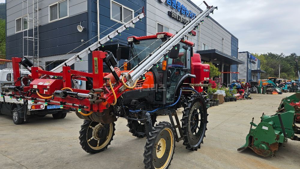 Kubota Tractor KT230 (23hp) 뒤우측면