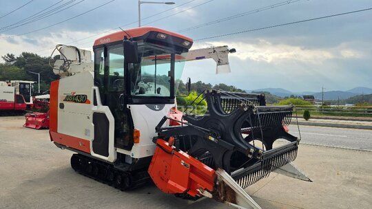Kubota Combine Harvester ARH430 (보통형) 앞좌측면