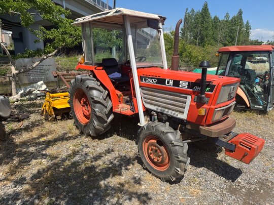 대동 트랙터 L3502 (35마력) 앞좌측면
