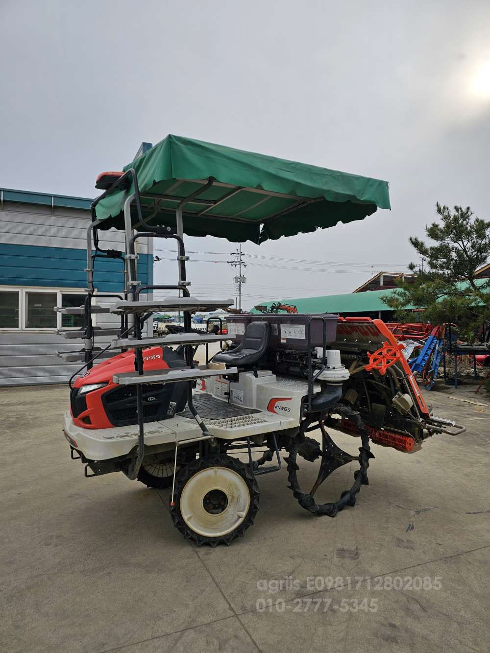 Kubota Rice transplanter KNW6GS (6Rows) 측면