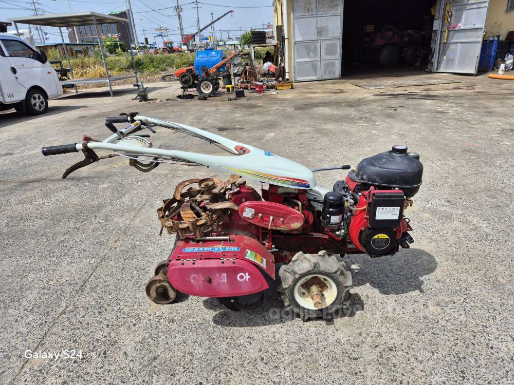 Shibaura 보행관리기 AMC 880SM  뒤우측면