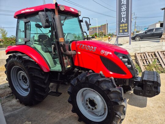 TYM 트랙터 TX1003 (102마력) 앞좌측면