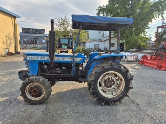 TYM 트랙터 TS3840 (38마력) 앞좌측면