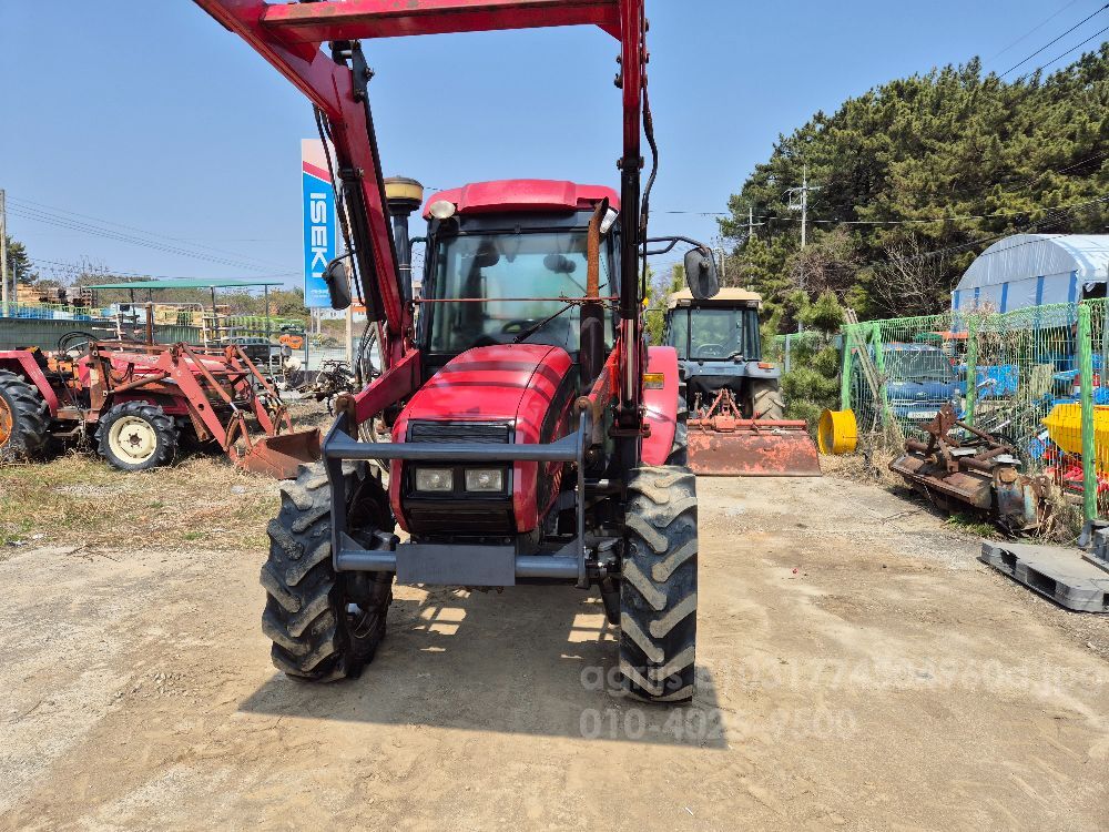 TYM Tractor T720 (72hp) 뒤우측면