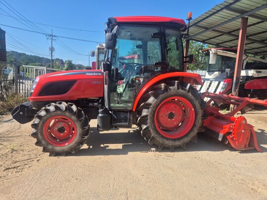 Daedong Tractor NX600 (58hp) 앞좌측면