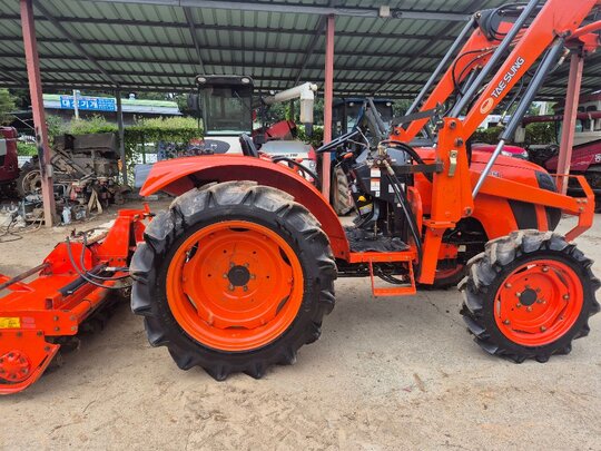 Daedong Tractor LX485L (48hp) 앞좌측면