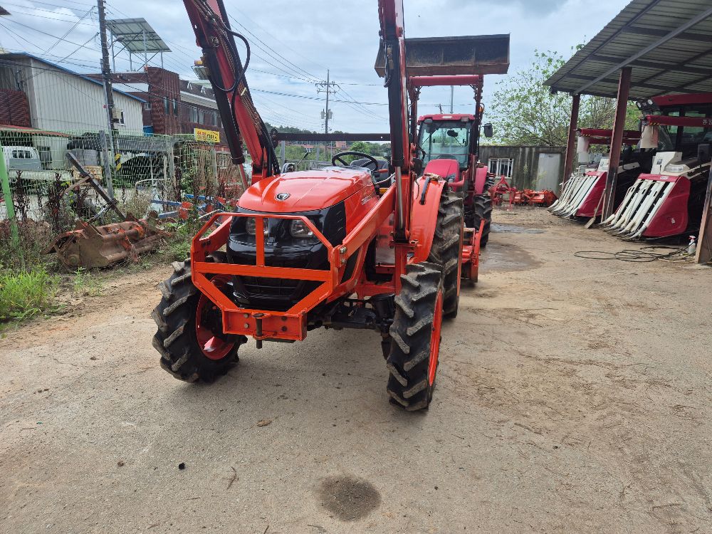 Daedong Tractor LX485L (48hp) 뒤우측면