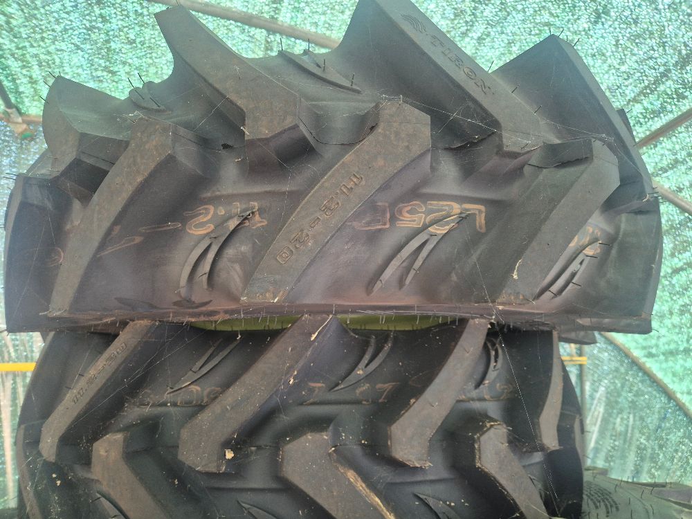 Yanmar 타이어 16.9 30-11.2-20휠조합 신품 16.9-30 11.2-20신품 휠조합  뒤우측면