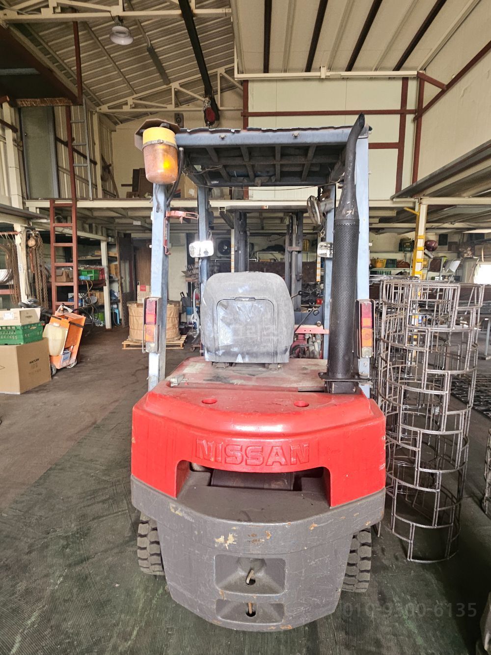 닛산 굴삭기 1.8T (1.8톤) 뒤우측면