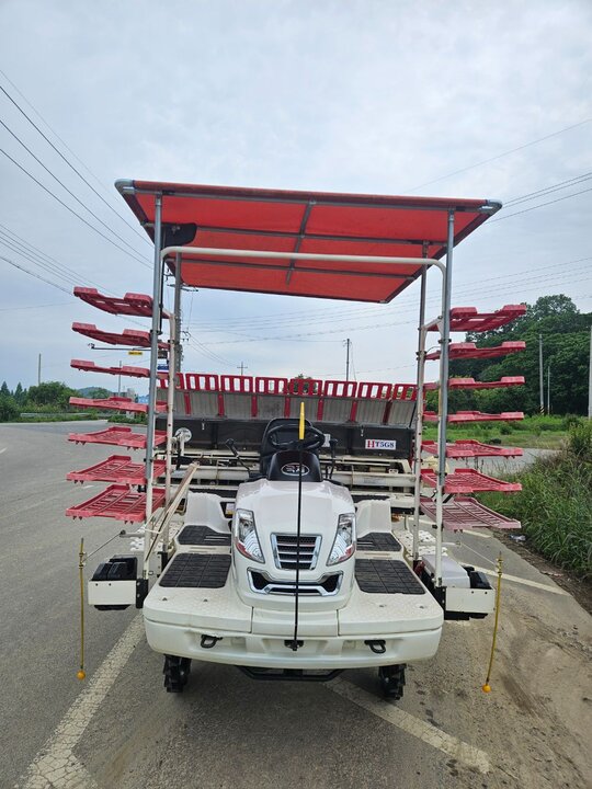 Kukje Rice transplanter RGO-80SD (8Rows) 앞좌측면