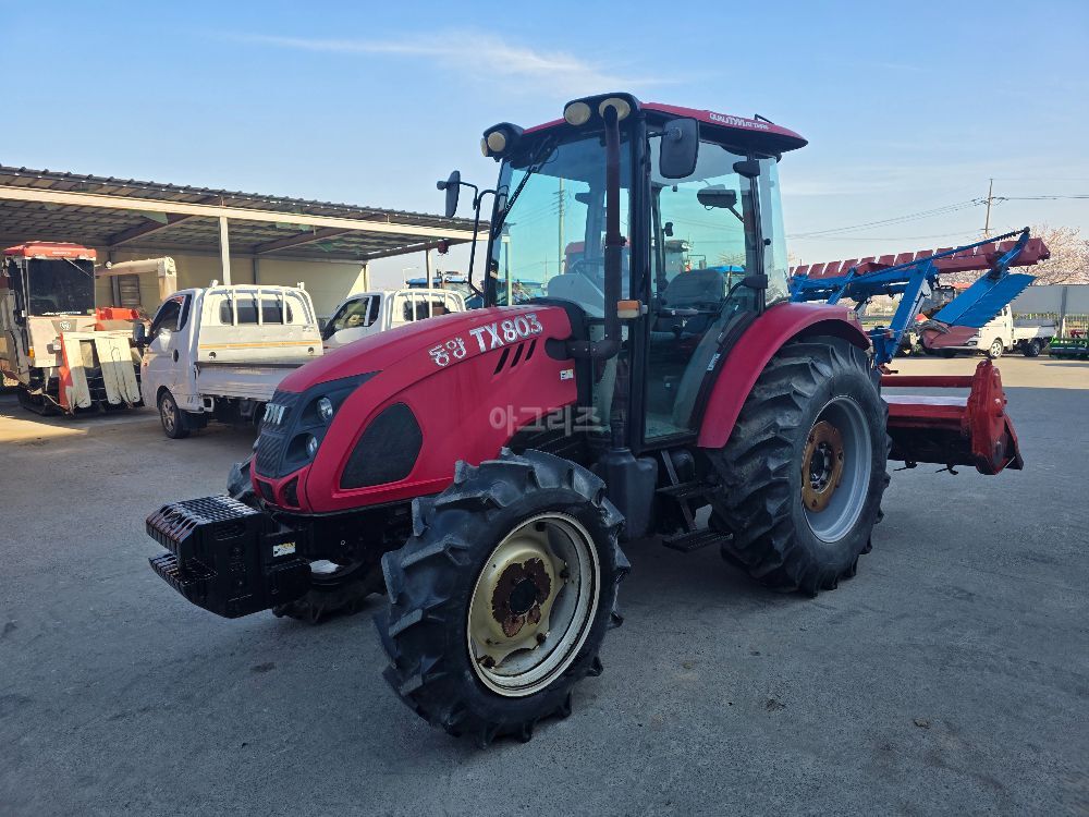 TYM Tractor TX803 (80hp) 뒤우측면