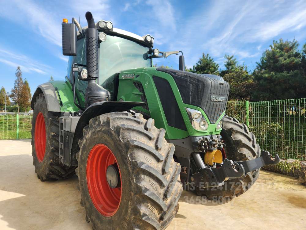 FENDT 트랙터 FENDT828 앞좌측면