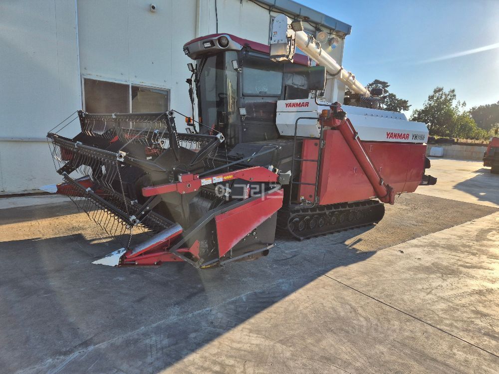 Yanmar Combine Harvester YH1150 (보통형) 뒤우측면