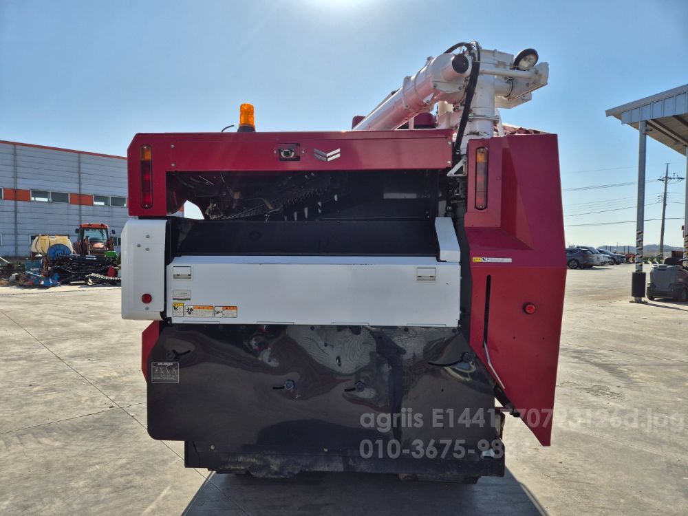 얀마 콤바인 YH470 (4조식) 뒤우측면