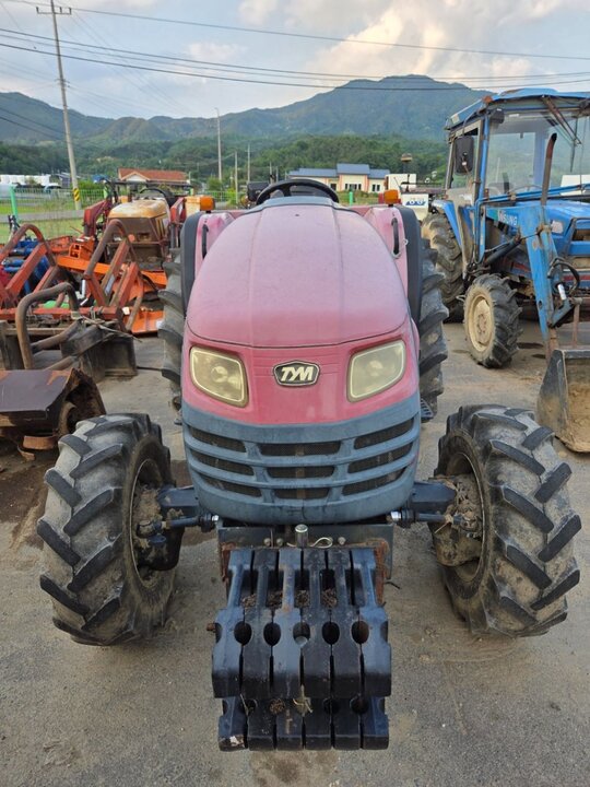 TYM 트랙터 T430 (43마력)