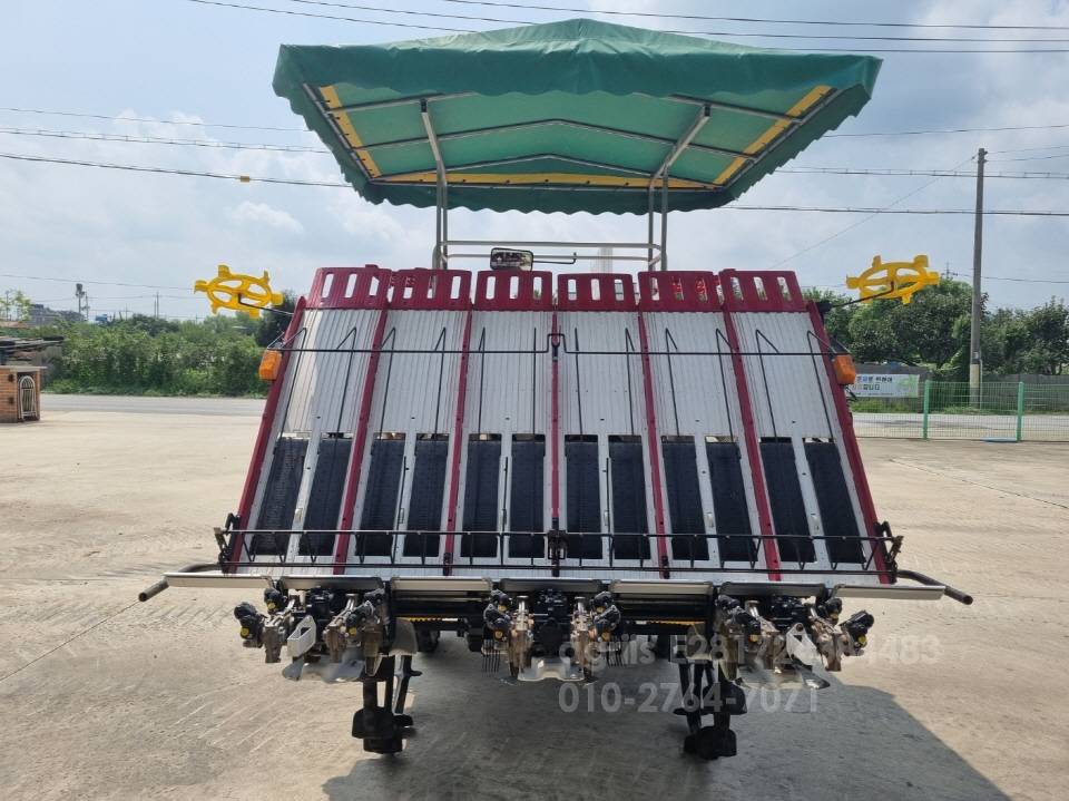 Yanmar Rice transplanter YR6D (6Rows) 운전석