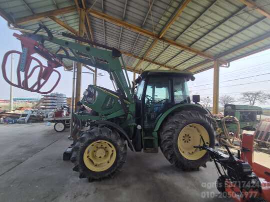 JohnDeere Tractor 5820 (88hp) 앞좌측면