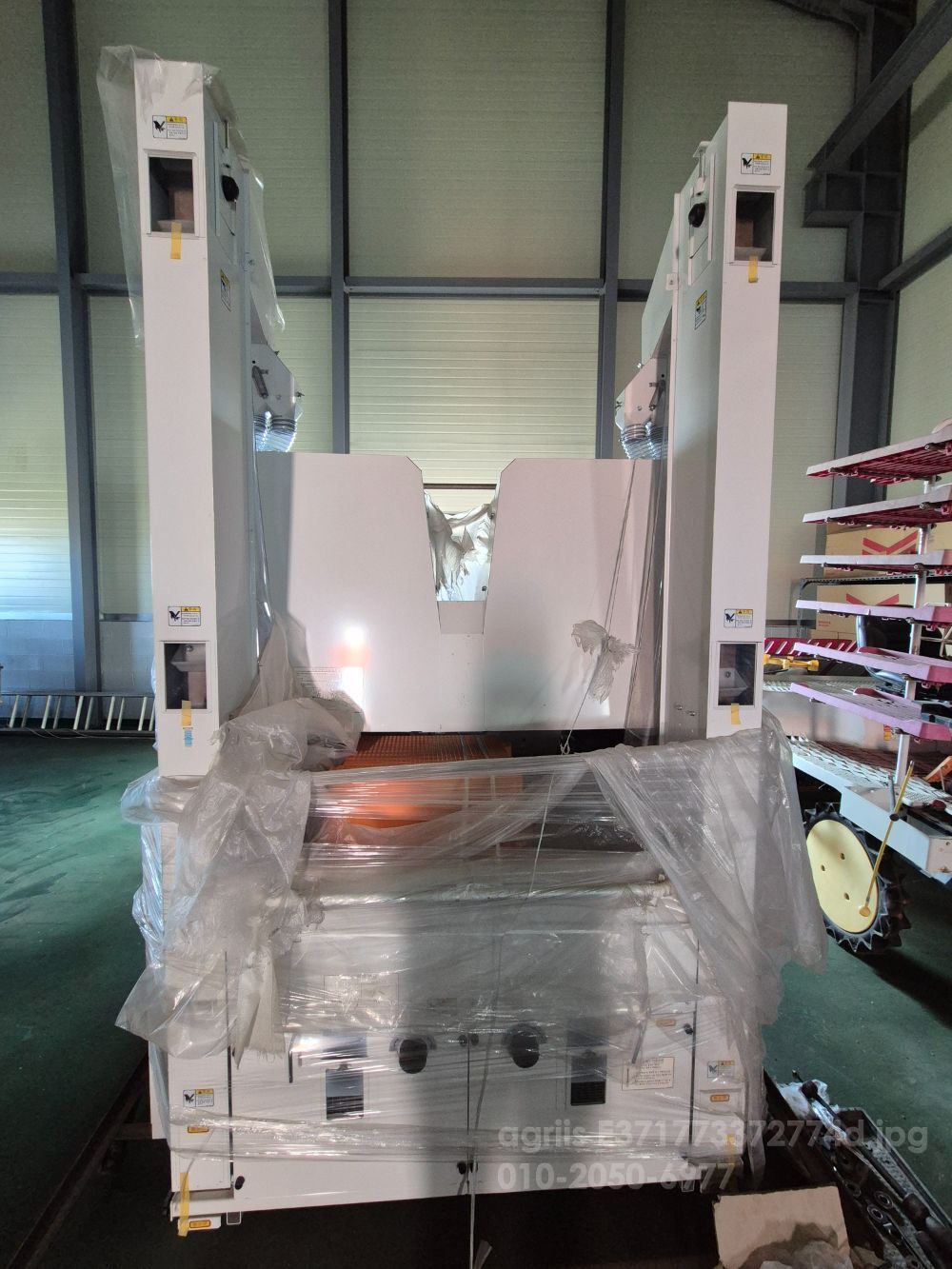 얀마 콩선별기 YBG2000 뒤우측면