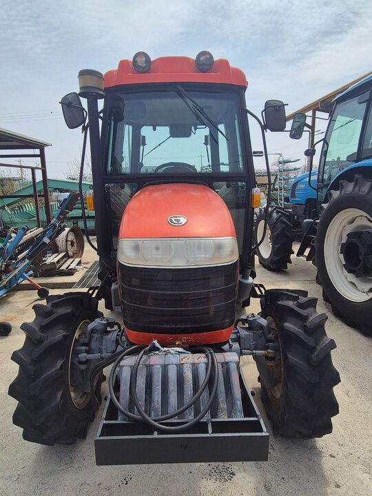Daedong Tractor D470 (47hp) 앞좌측면