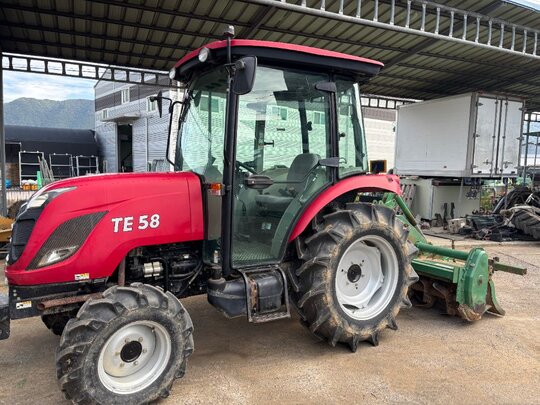 TYM Tractor TE58 (55hp) 앞좌측면