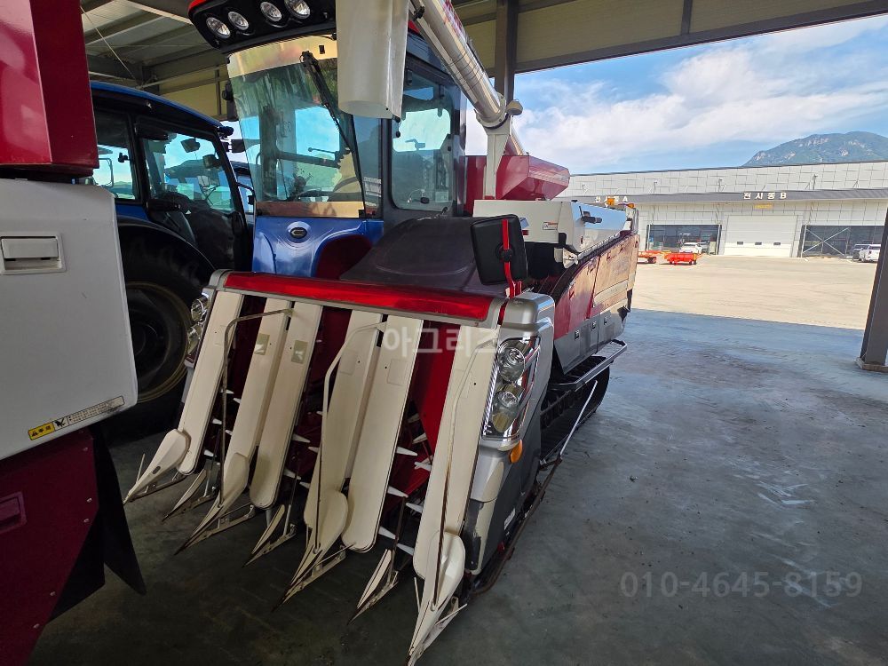 Kukje Combine Harvester KC105 (6Rows) 뒤우측면