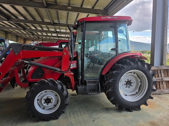 TYM 트랙터 T552 (55마력) 앞좌측면