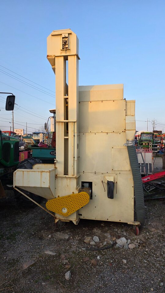 대륙 콩선별기 콩선별기 앞좌측면