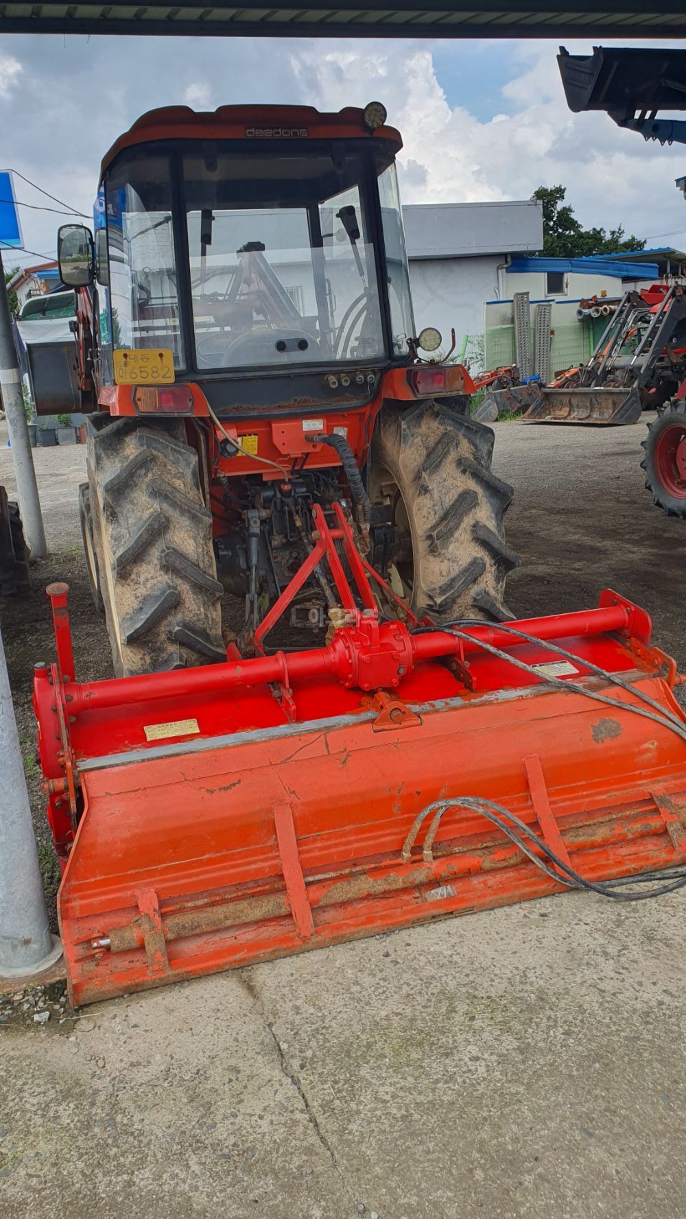 대동 트랙터 D4351 (43마력) 뒤우측면