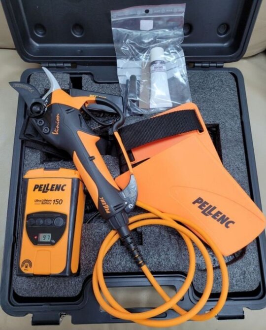 프랑스팰랭 전동가위 비니온 150 앞좌측면