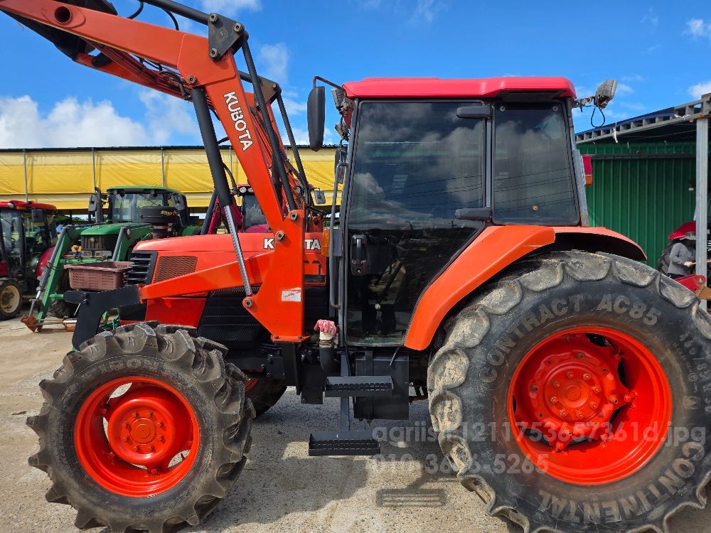 Kubota Tractor GM90 (90hp) 뒤우측면