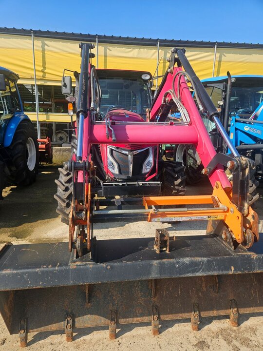 Yanmar Tractor YT463 (63hp) 앞좌측면
