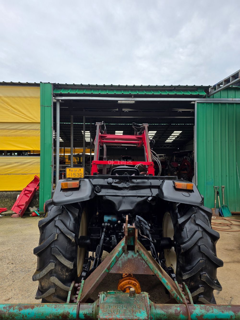 TYM 트랙터 T550 (55마력) 뒤우측면