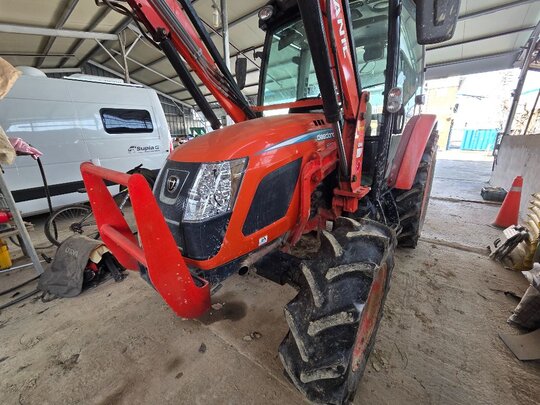 Daedong Tractor RX620 (62hp) 앞좌측면