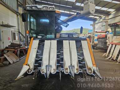 TYM Combine Harvester HJ6135 (6Rows) 앞좌측면