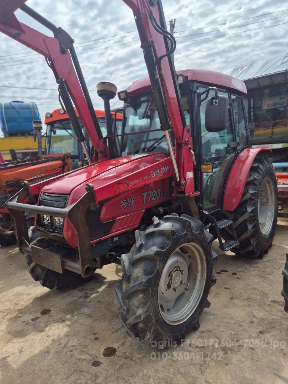 TYM 트랙터 T720S (72마력) 뒤우측면