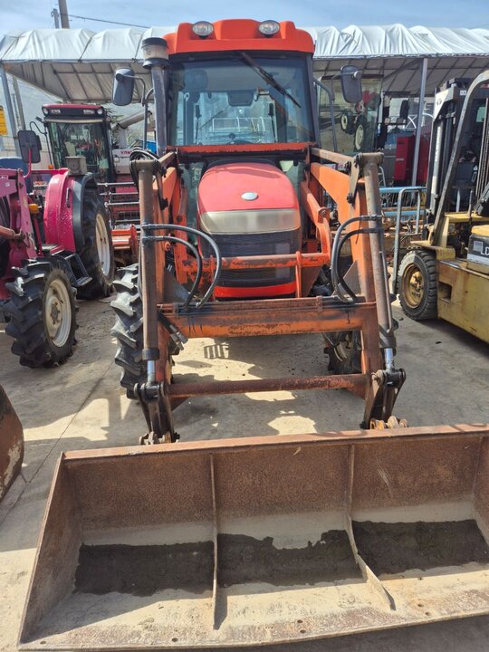 Daedong Tractor D500 (50hp) 앞좌측면