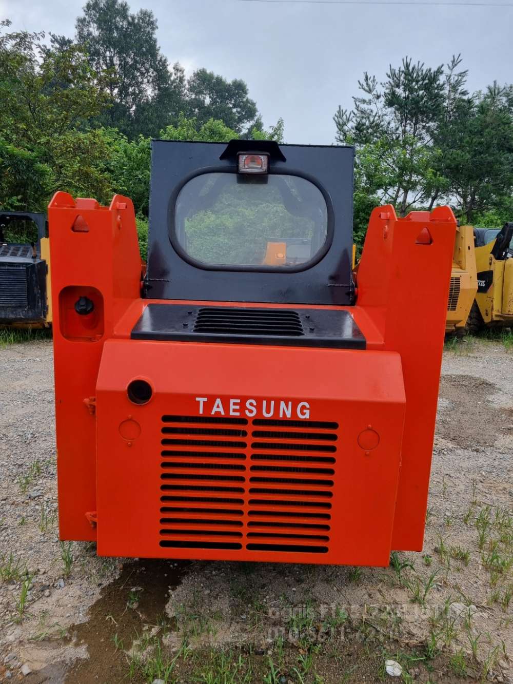 태성 TAESU 스키드로더 TS630 앞좌측면