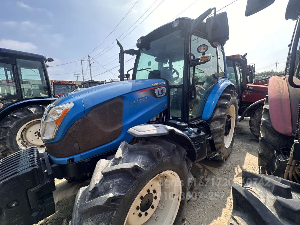 LS Tractor XP7095 (95hp) 뒤우측면