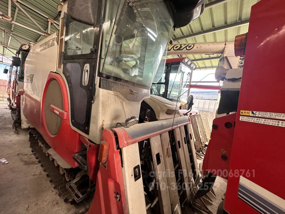 Yanmar Combine Harvester AW695K (6Rows) 앞좌측면