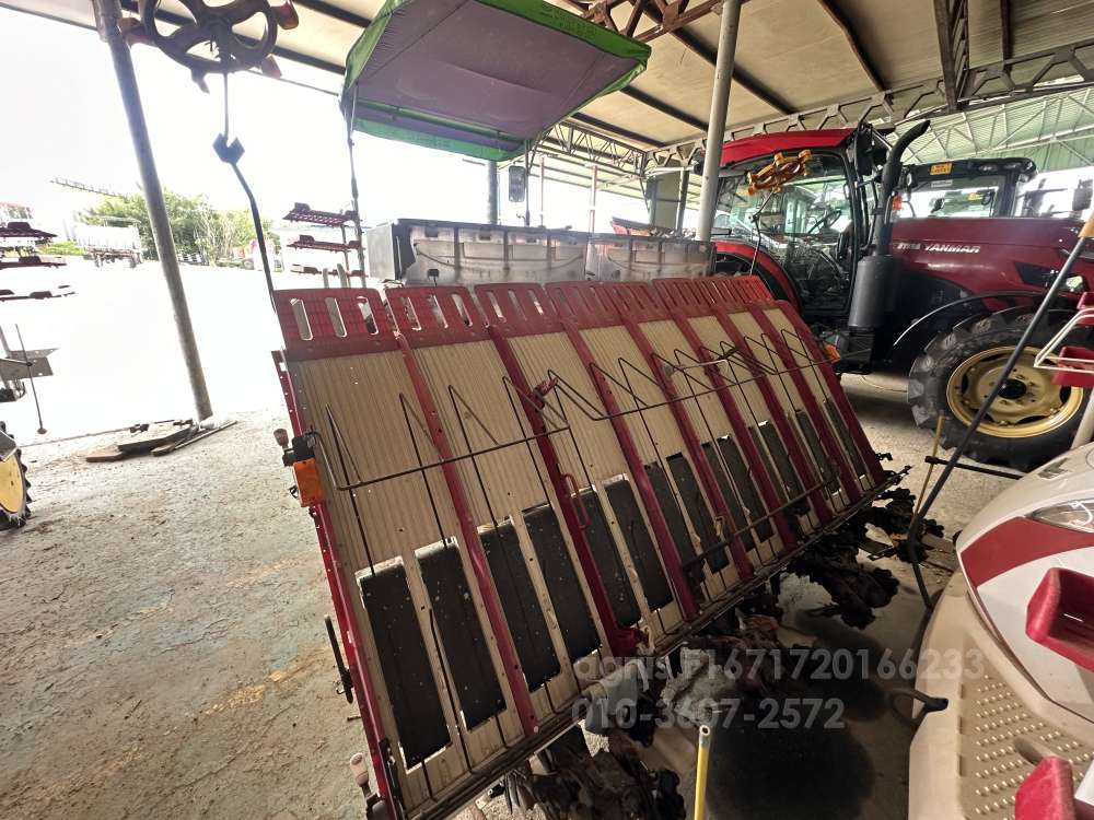 Yanmar Rice transplanter YR6D (6Rows) 측면