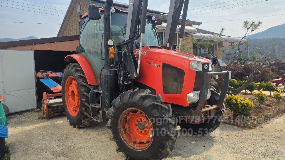 Kubota Tractor M6-108 (116hp) 뒤우측면