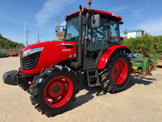 국제 트랙터 LUXEN750E (75마력) 앞좌측면