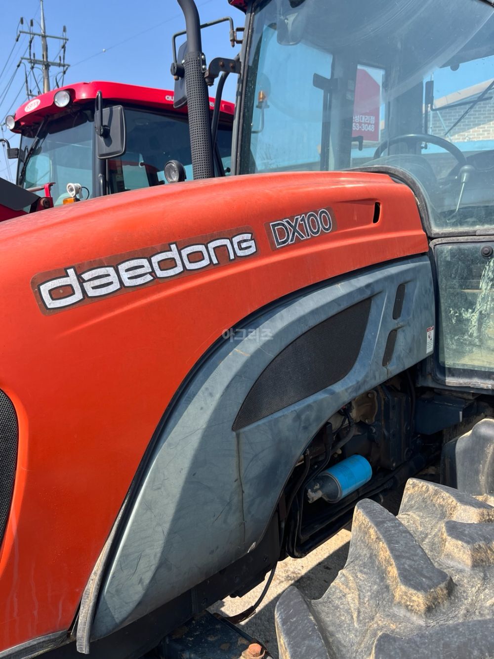 Daedong Tractor DX100 (100hp) 뒤우측면