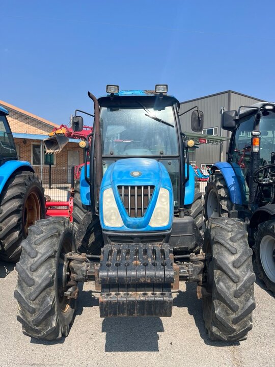LS Tractor L7030 (85hp) 앞좌측면