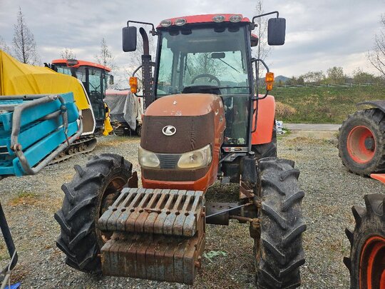 Kubota Tractor MZ853 (85hp) 앞좌측면